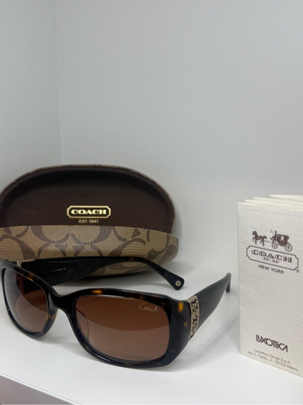 Coach Women's Tortoiseshell Sunglasses & Hard Case